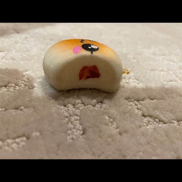 super cute red bean squishy - Picture 2 of 2